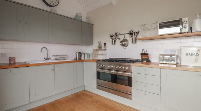 Photo of Roughtor Barn