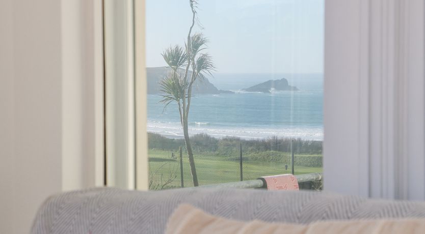 Photo of 5 Fistral Waves