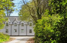 Photo of garden-cottage-rhoscolyn