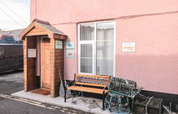 The Old Lighthouse Cottage Holiday Home