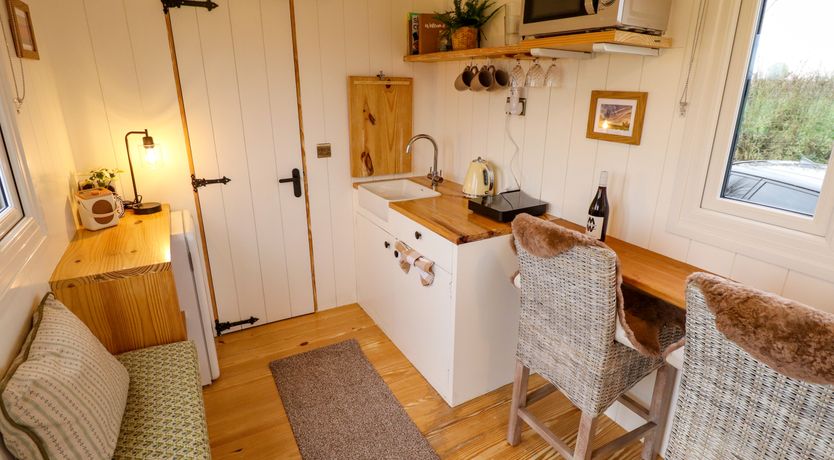 Photo of Shepherds Hut - Ash