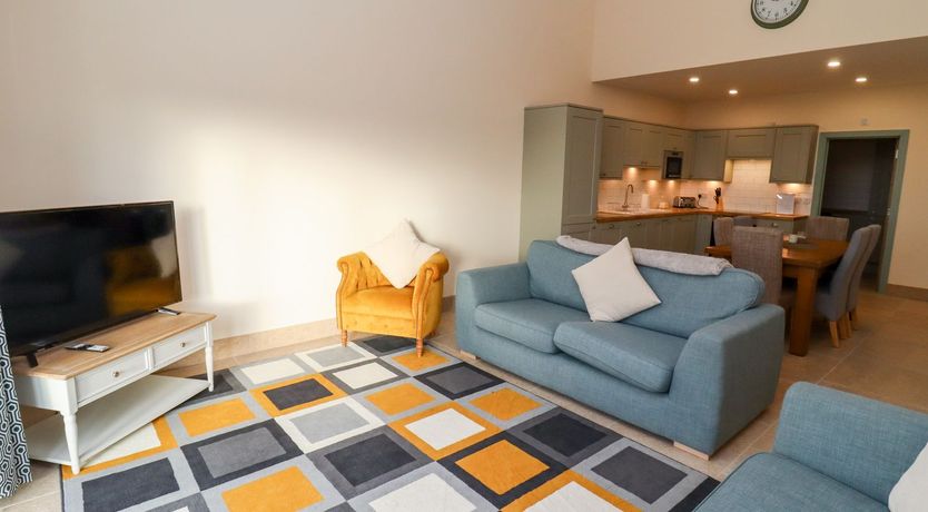 Photo of Bears Court North Barn 1