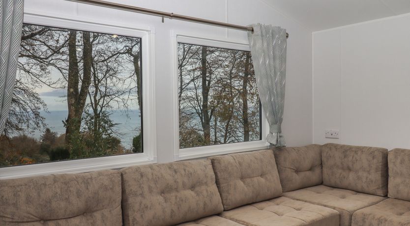 Photo of 6 Manor Park