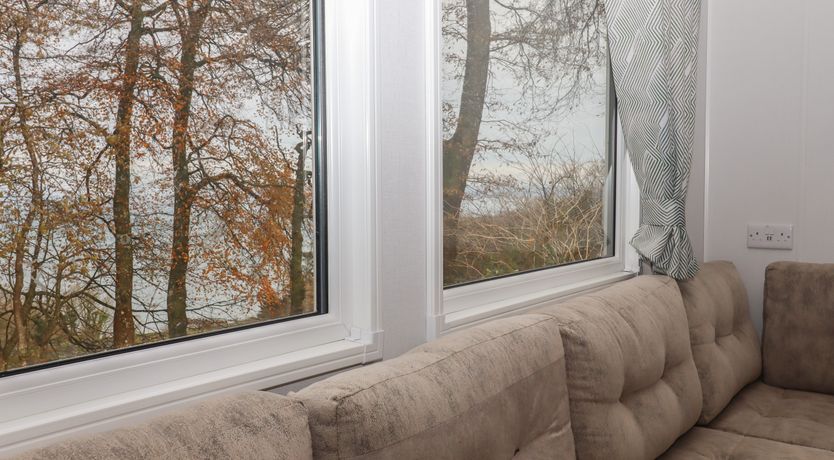 Photo of 6 Manor Park