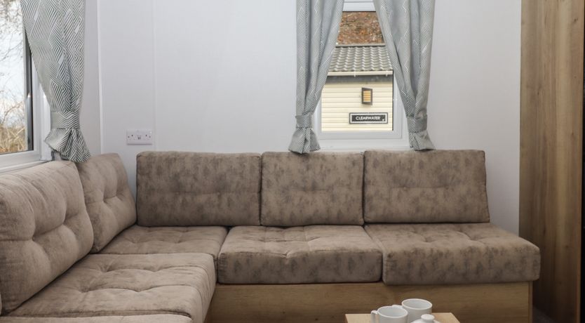 Photo of 6 Manor Park