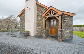 Photo of hirwaun-cottage