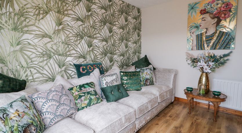 Photo of 16 Whitehall Place