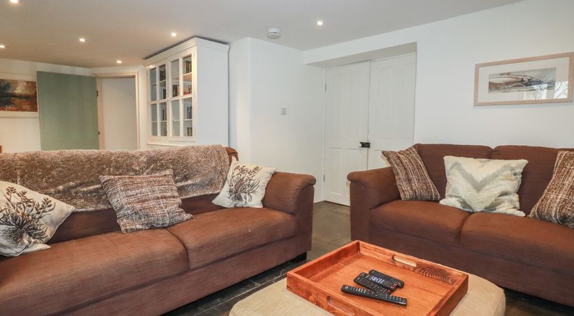 Photo of Poldue House