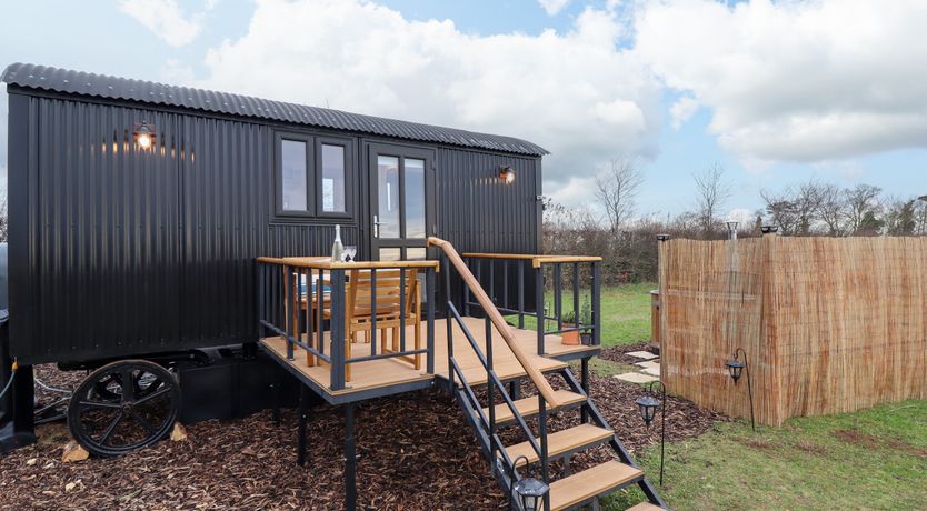 Photo of Shepherds Hut - Oak