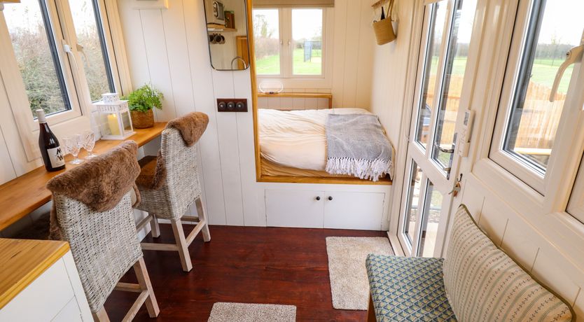 Photo of Shepherds Hut - Oak