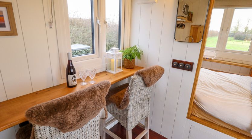 Photo of Shepherds Hut - Oak