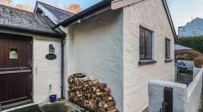 Photo of Old Farm Cottage