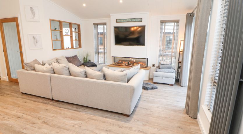 Photo of 12A Lake Escape