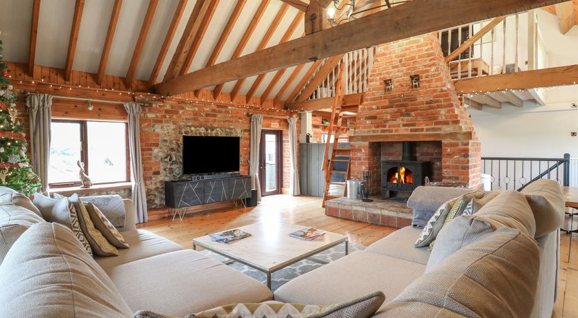 Photo of Bridge Barn