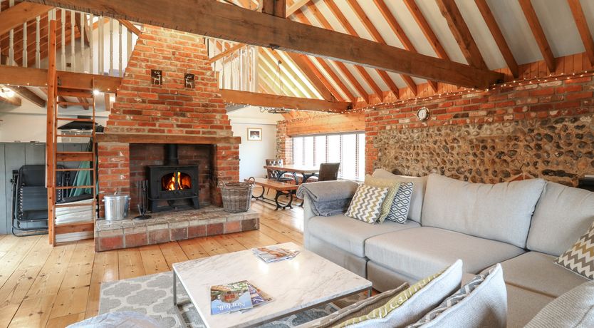 Photo of Bridge Barn