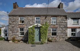 Photo of upper-calffield-farmhouse