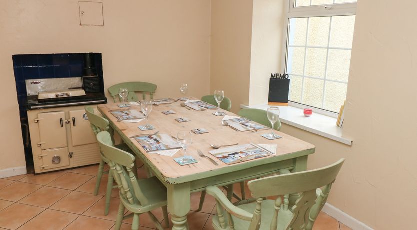 Photo of 25 St. James Street