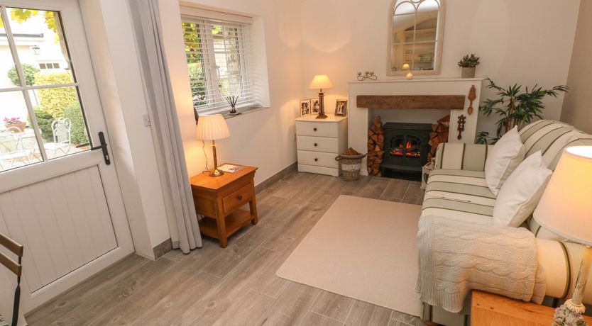 Photo of Little Cloud