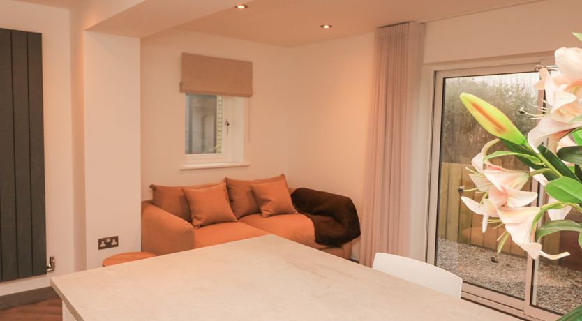 Photo of Capton Snug