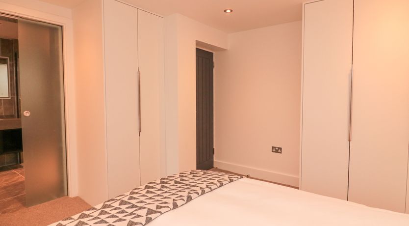 Photo of Capton Snug