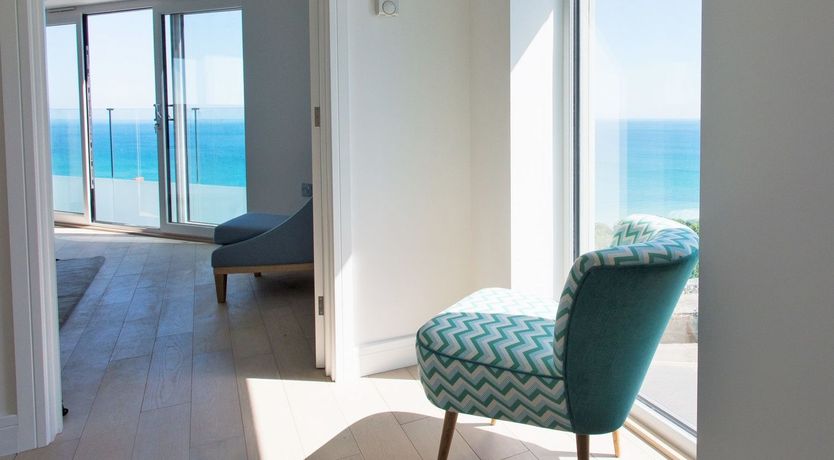 Photo of 7 Atlantic Watch