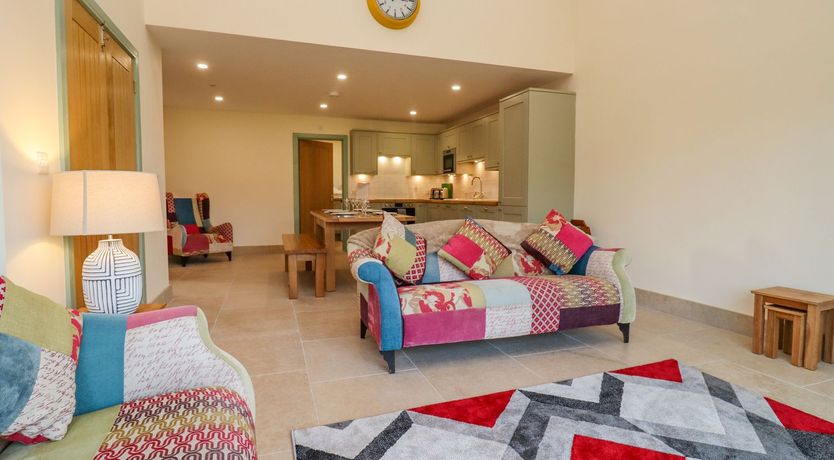 Photo of Bears Court North Barn 2