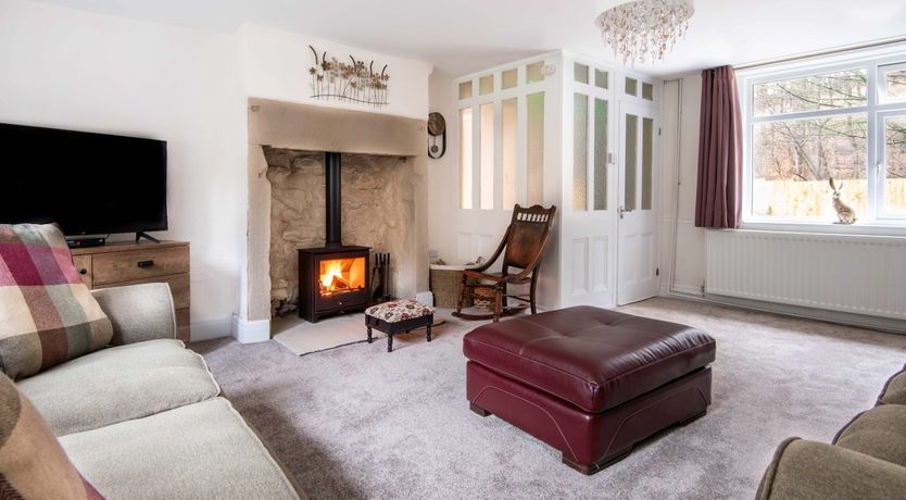 Photo of Dovestone Cottage