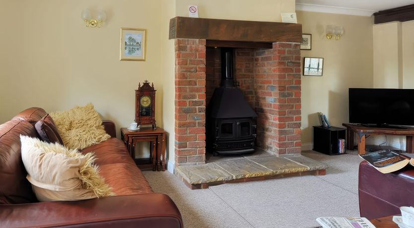 Photo of Moonfleet Cottage