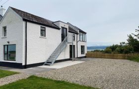 Photo of sea-view-upper-apartment