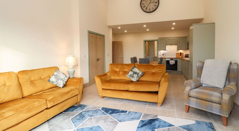 Photo of Bears Court North Barn 4