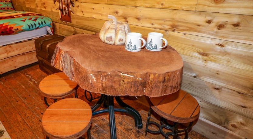 Photo of Apache Falls Lodge