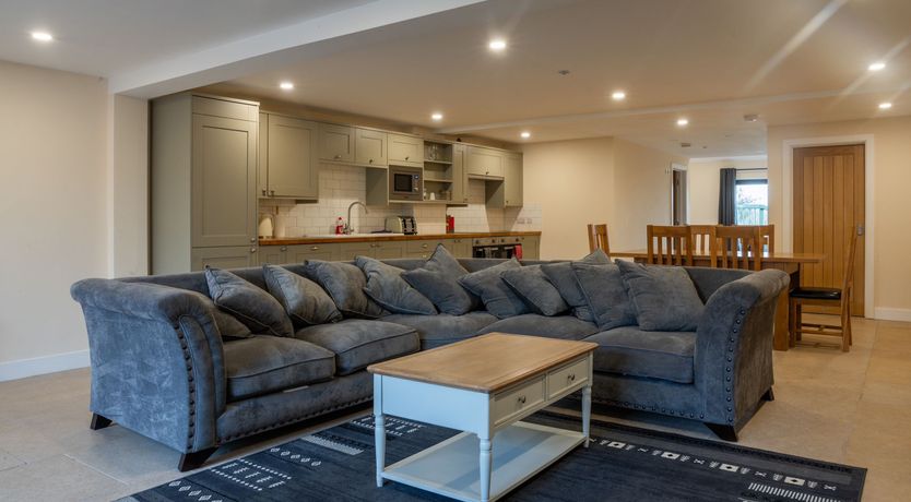 Photo of Bears Court North Barn 8