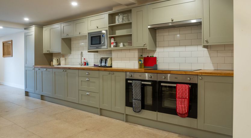 Photo of Bears Court North Barn 8