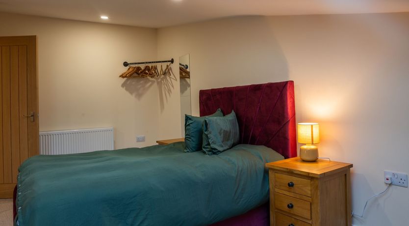 Photo of Bears Court North Barn 8