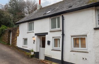 Dove Cottage Holiday Home