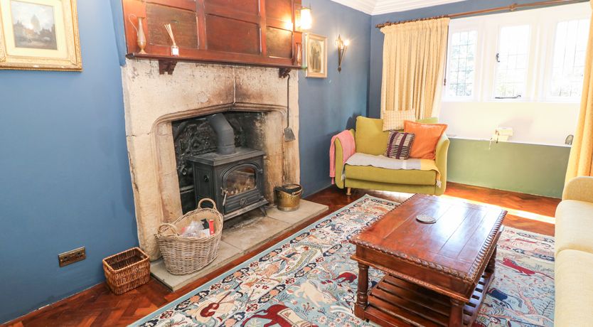 Photo of Old Manor House