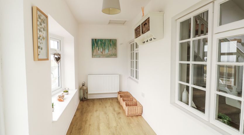 Photo of Fferm Porthdafarch South Farm House