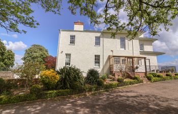 Buckland House and Annex Holiday Home