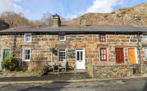 Photo of Quarryman's cottage