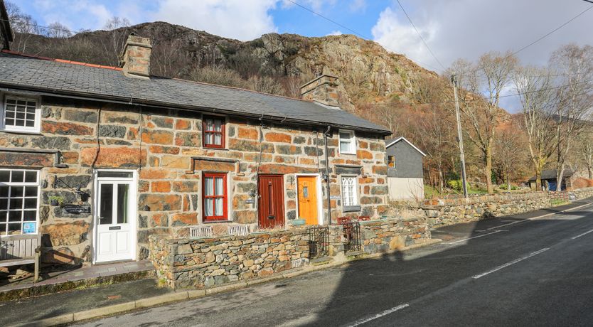 Photo of Quarryman's cottage