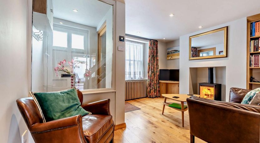 Photo of 1 Bed in Appledore