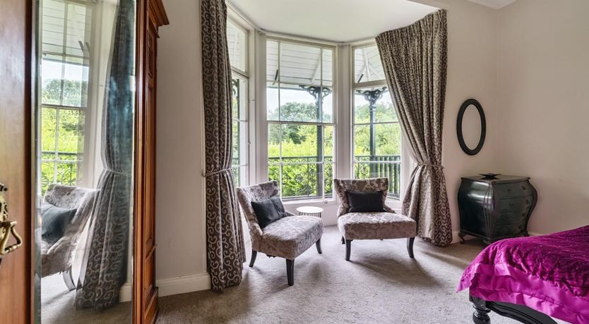 Photo of 10 Bed in Barnstaple