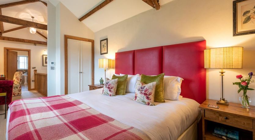 Photo of 1 Bed in Llanfrynach