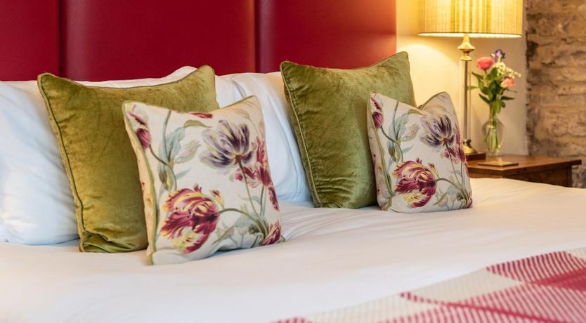 Photo of 1 Bed in Llanfrynach