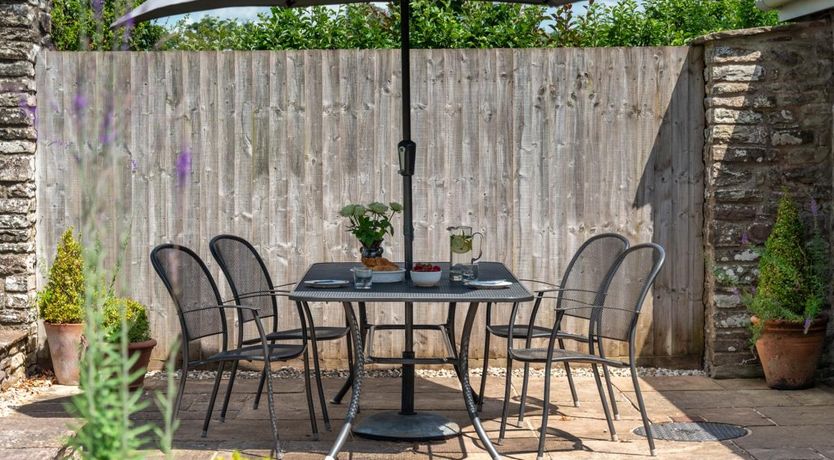 Photo of 2 Bed in Llanfrynach