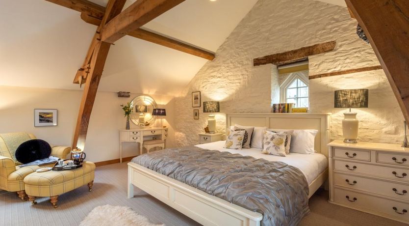 Photo of 1 Bed in Llanfrynach