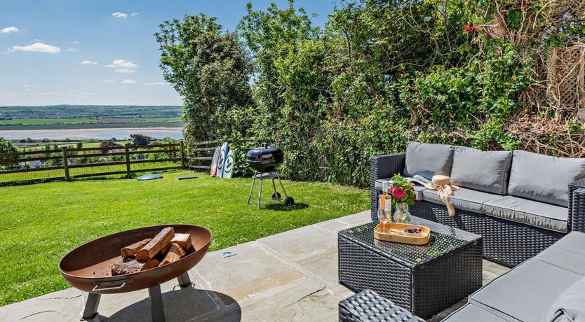 Photo of 3 Bed in Ashford