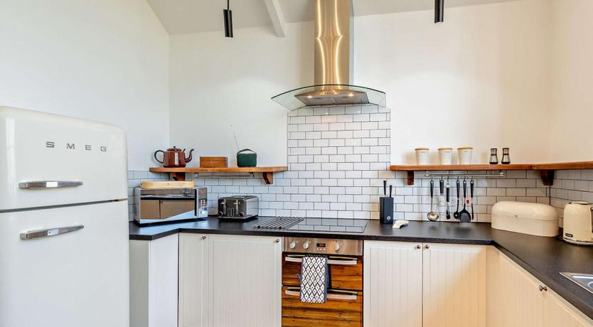 Photo of 3 Bed in Ashford