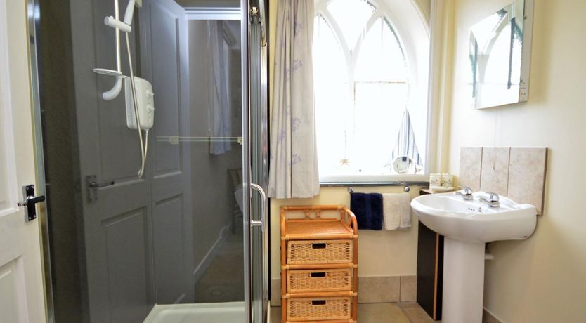 Photo of 2 Bed in Llwyngwril