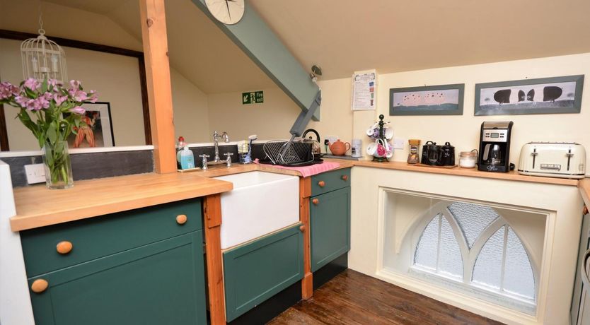 Photo of 2 Bed in Llwyngwril